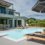 Lantana Villa *